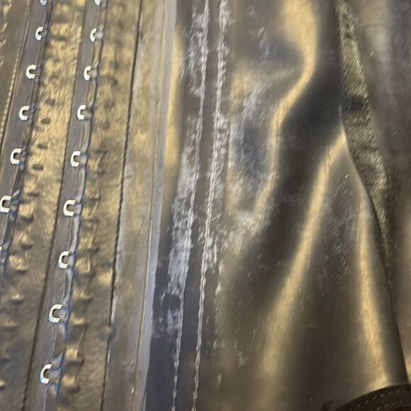 Ann Mitchell woman’s latex corset - Picture 13 of 13